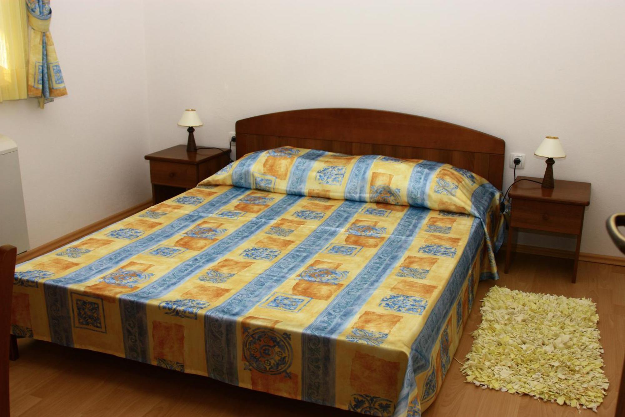 Apartments And Rooms Villa Chiara Krnica Exteriör bild