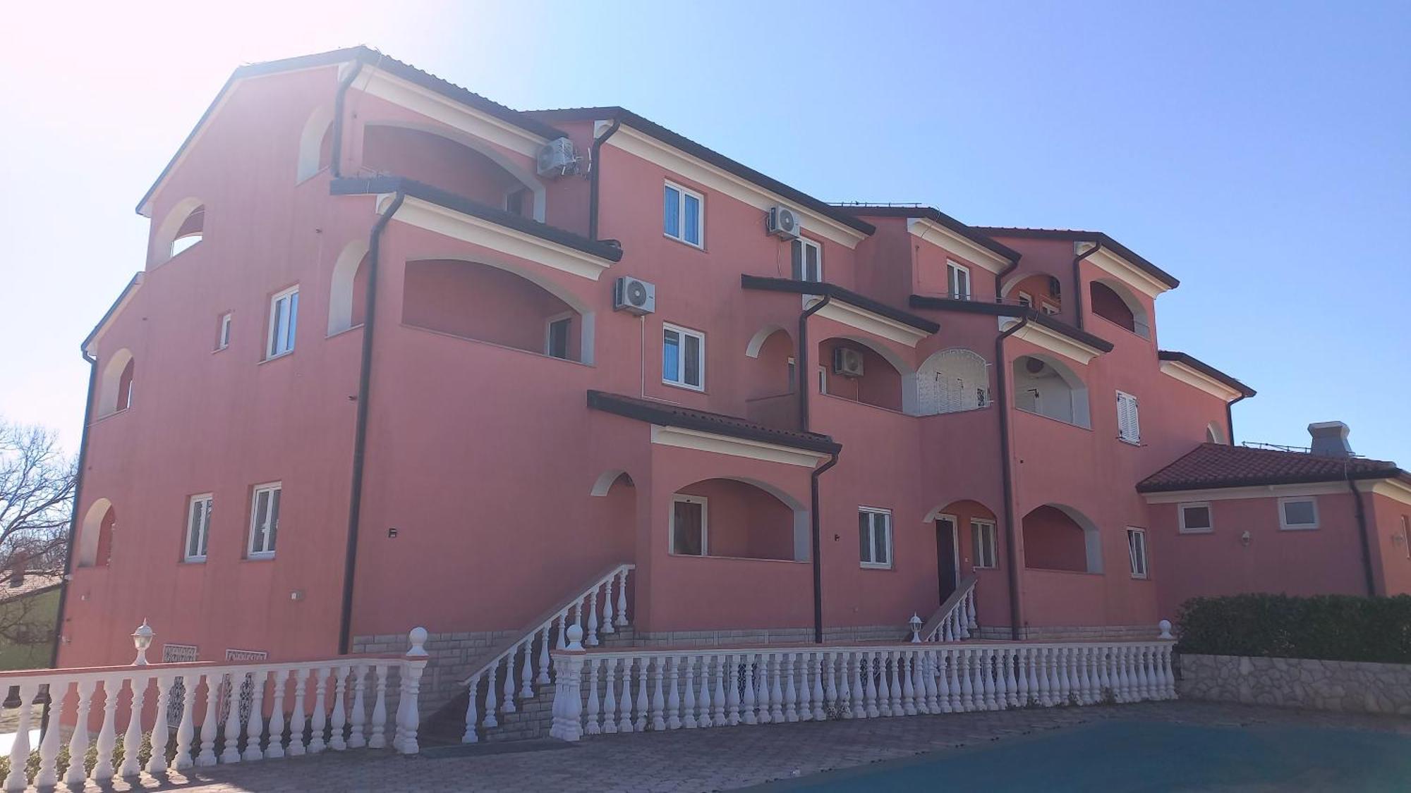 Apartments And Rooms Villa Chiara Krnica Exteriör bild